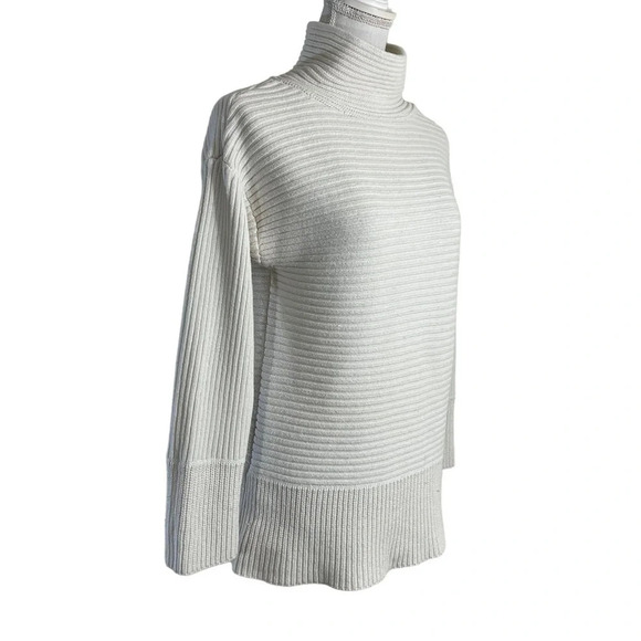 Vince Camuto High Neck Cream Sweater Size XS Knit Top Pullover Fall Winter - Picture 2 of 9